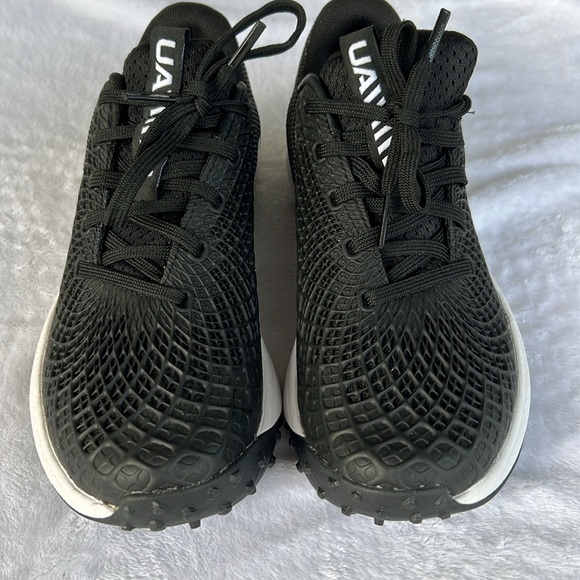 Women's UA Glyde 2 Turf Softball Shoes size 5.5US. Never worn. - Picture 7 of 15